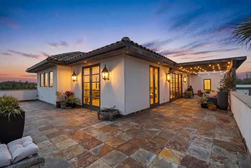 More Photos Of 1703 Highway 35 S, Rockport Office Residential For Lease