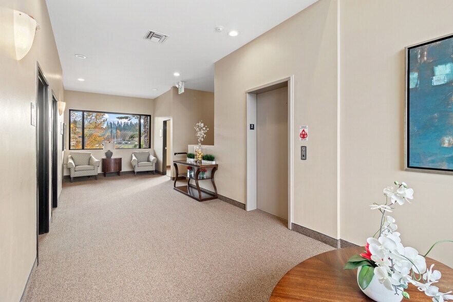 More Photos Of 23424 NE Halsey St, Wood Village Storefront Retail Office For Sale