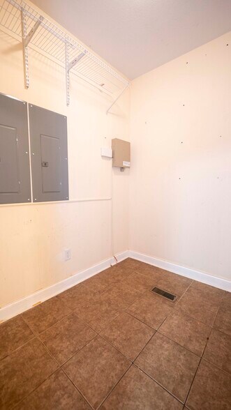 More Photos Of 1646 E Wesley Chapel Rd, Byron Land For Sale