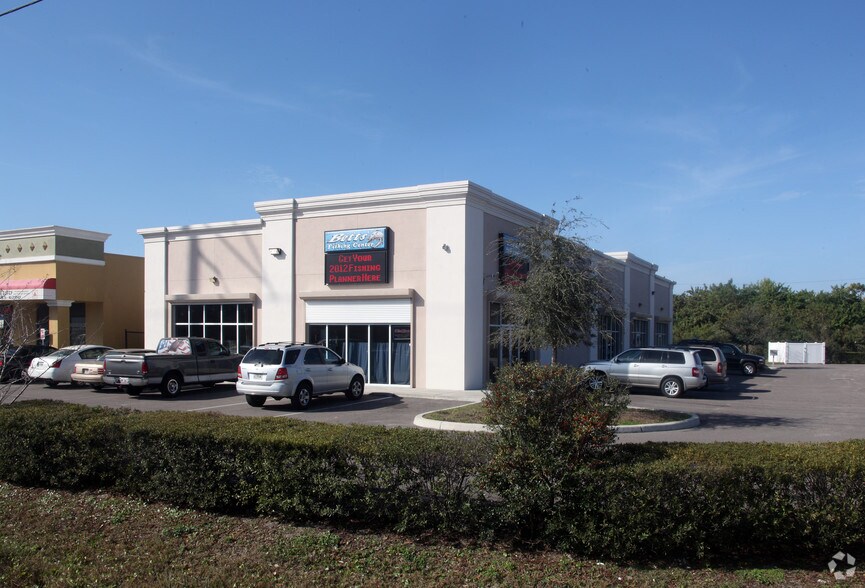 More Photos Of 12500 Starkey Rd, Largo Unknown For Lease
