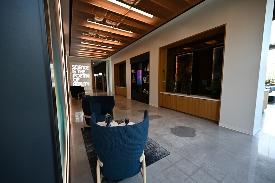 More Photos Of 8800 Technology Forest Pl, The Woodlands Unknown For Lease