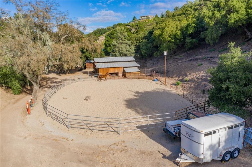 More Photos Of 1525 Peachy Canyon Rd, Paso Robles Winery Vineyard For Sale