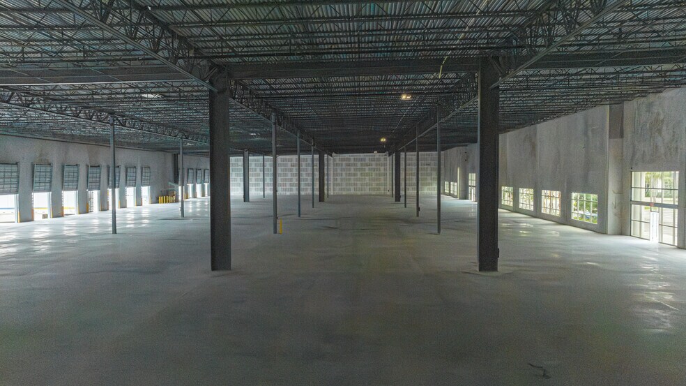 More Photos Of 1620 NW 215th St, Miami Gardens Unknown For Lease