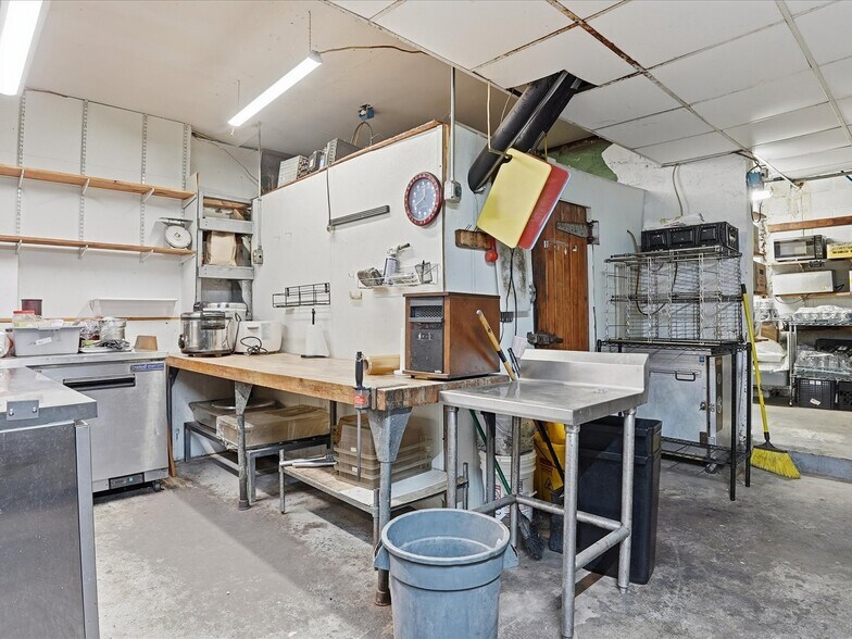 More Photos Of 1874 Route 611, Mount Pocono Restaurant For Sale