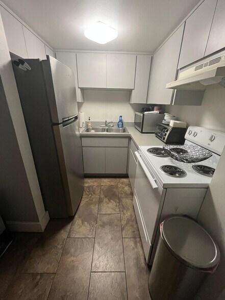 More Photos Of 1501-1505 E 9th Ave, Tampa Storefront For Lease