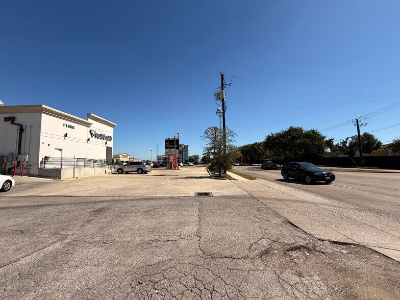 More Photos Of 11810 Bellaire Blvd, Houston Land For Lease