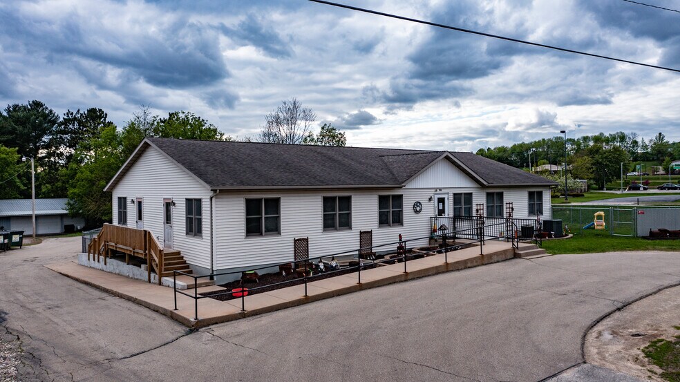 More Photos Of 303 S Western Ave, Waupaca Daycare Center For Sale