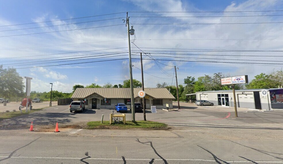 Primary Photo Of 1207 E Palm Valley Blvd, Round Rock Restaurant For Lease
