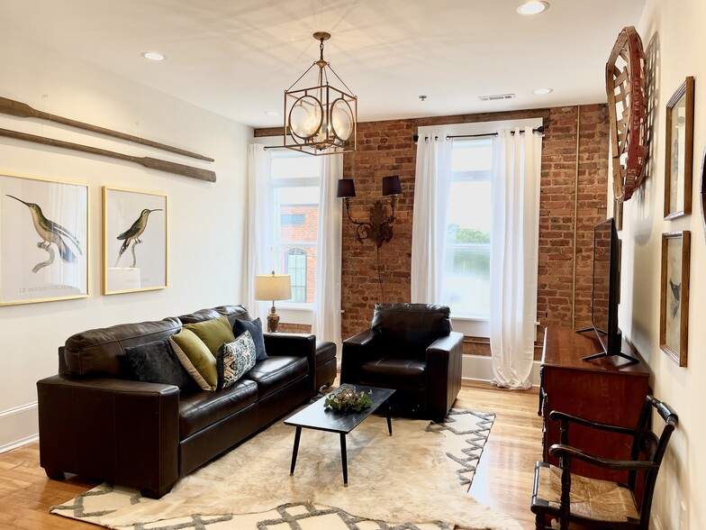 More Photos Of 114 N Walnut St, Seneca Storefront Retail Residential For Sale