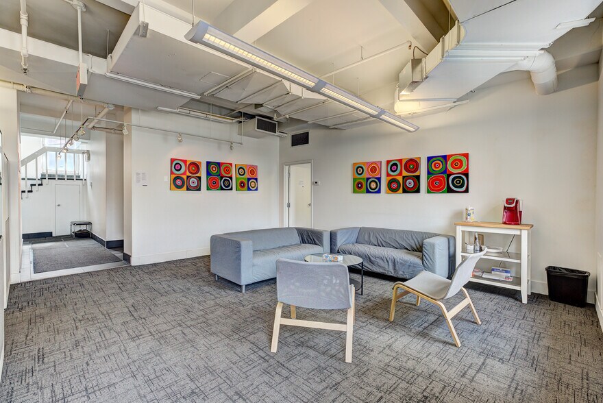 More Photos Of 510 Boul Saint-Laurent, Montréal Loft Creative Space For Sale
