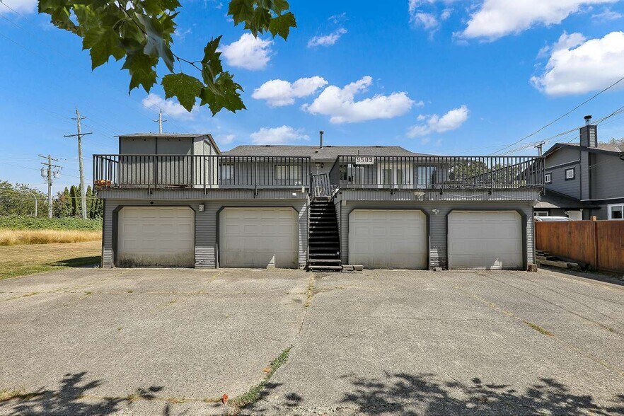 Primary Photo Of 9509 152 St, Surrey Daycare Center For Lease