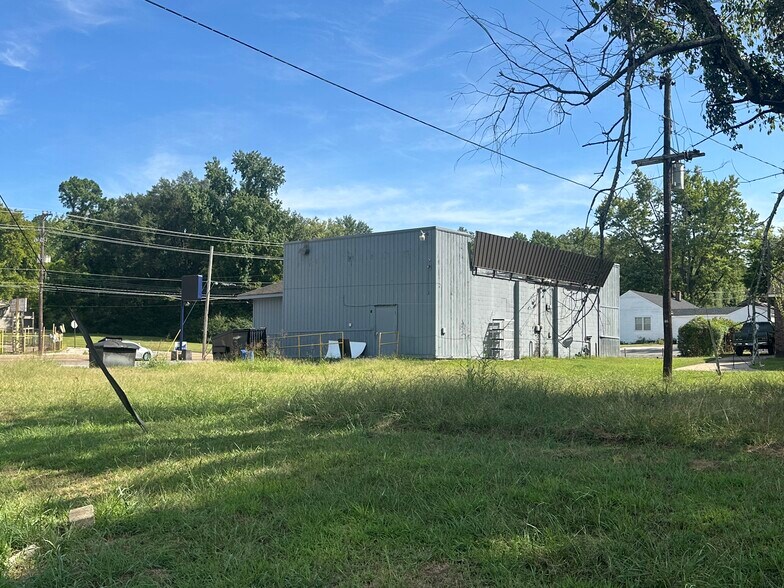 More Photos Of 3145 N Watkins St, Memphis General Retail For Sale