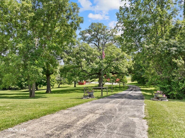 More Photos Of 2796 US Highway 51, Clinton Land For Sale