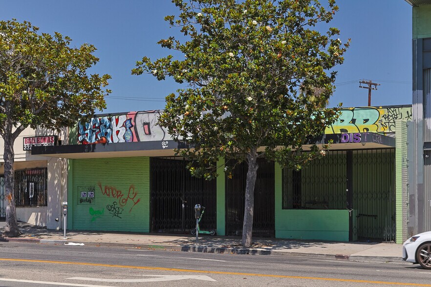 Primary Photo Of 1536 N Highland Ave, Los Angeles Office For Sale