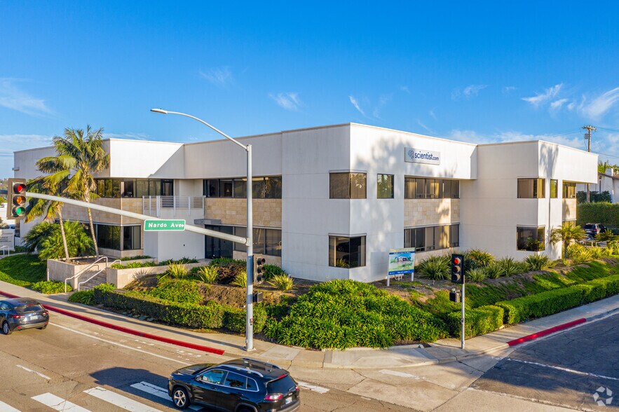 More Photos Of 505 Lomas Santa Fe Dr, Solana Beach Office For Lease