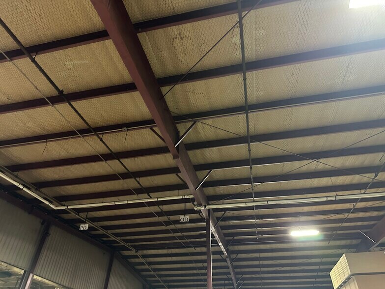 More Photos Of 1507 S Olive St, South Bend Warehouse For Lease