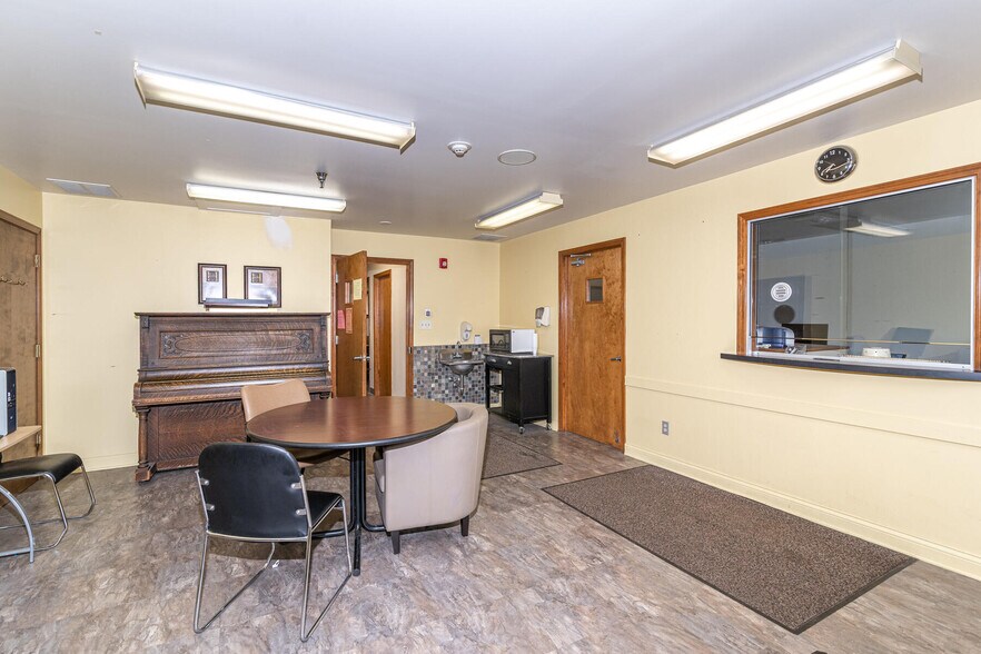 More Photos Of 1640 N Ritter Ave, Indianapolis Medical For Sale