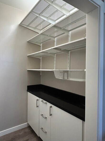 More Photos Of 3820 Broadway, Oakland Office Residential For Lease