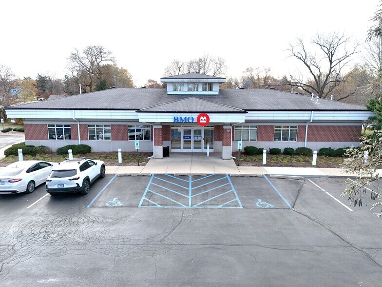 More Photos Of 170 N Mclean Blvd, Elgin Bank For Sale