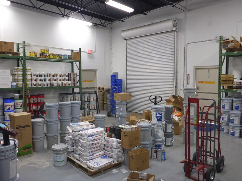More Photos Of 11300-11354 Wiles Rd, Coral Springs General Retail For Sale