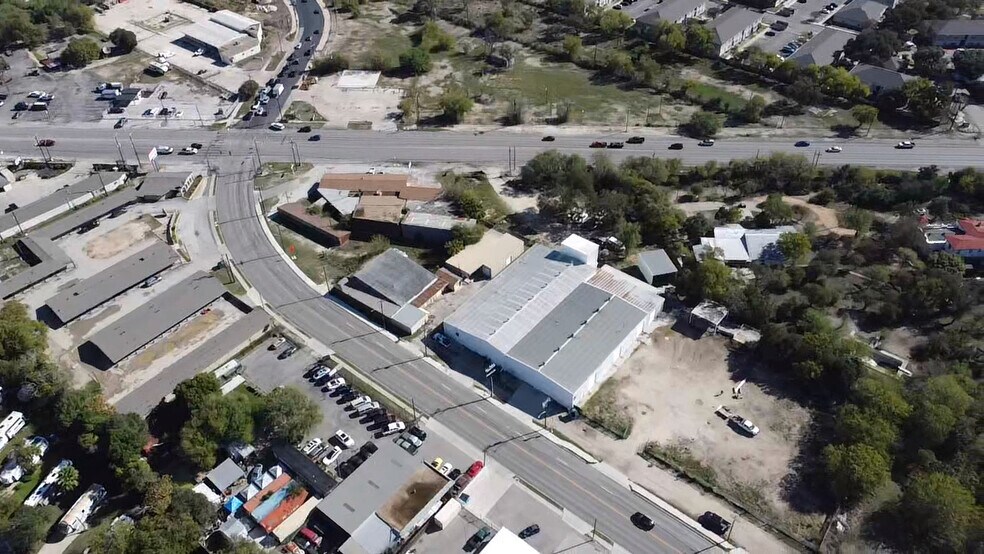 More Photos Of 2833 Roosevelt Ave, San Antonio Warehouse For Lease