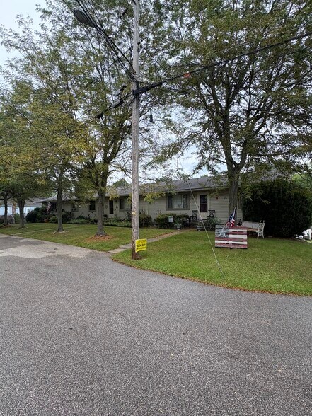 More Photos Of 869 Legan Ct, Coventry Township Apartments For Sale