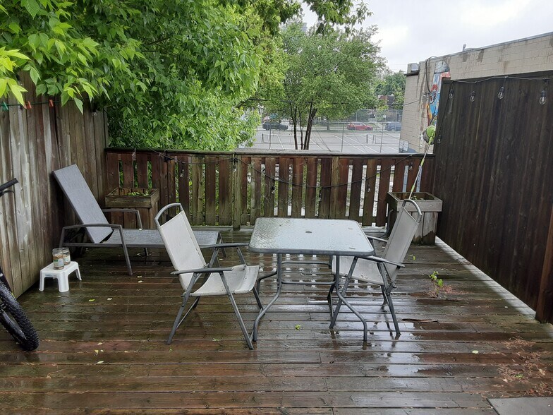 More Photos Of 2666 Danforth Ave, Toronto Storefront Retail Residential For Sale