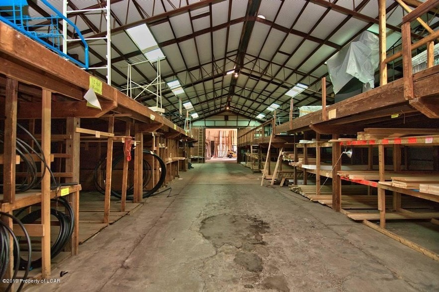 More Photos Of 541 State Route 93, Sugarloaf Light Distribution For Lease