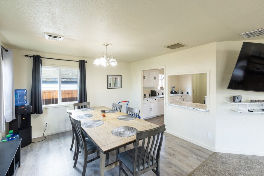 More Photos Of 758 Pleasant Ct, The Dalles Specialty For Sale