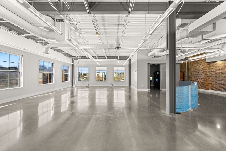 More Photos Of 2099 Thunderhead Rd, Knoxville Loft Creative Space For Lease