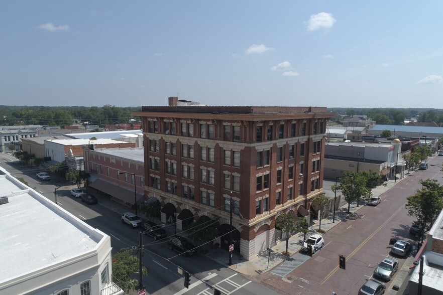 More Photos Of 128 S Grant St, Fitzgerald Office For Sale