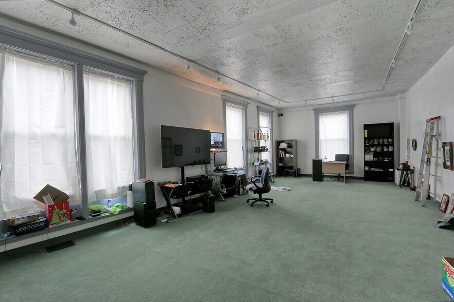 More Photos Of 59 N Main St, Liberty Loft Creative Space For Sale