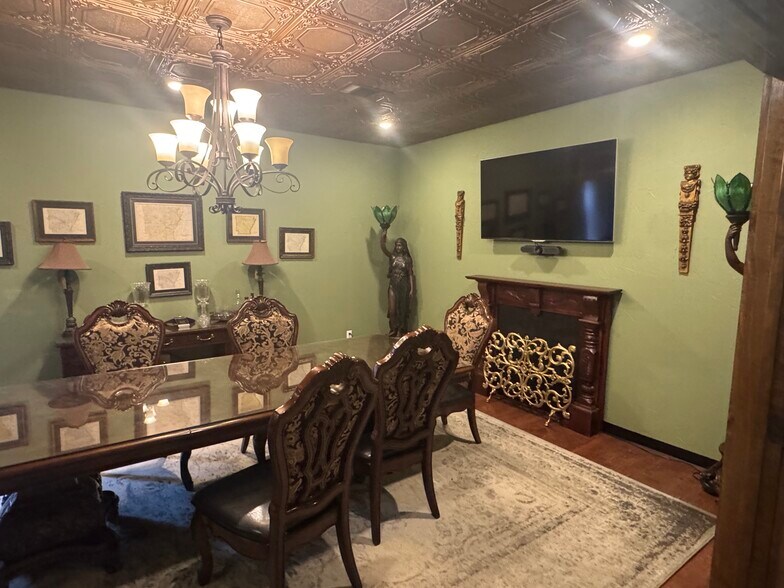 More Photos Of 1830 Shelby Ln, Fayetteville Medical For Sale