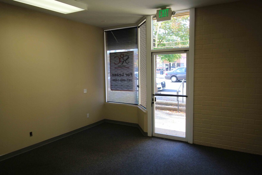 More Photos Of 1136-1154 Main St, Saint Helena Storefront For Lease