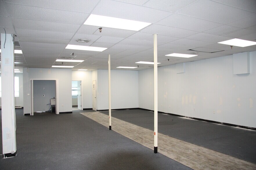 More Photos Of 535 Broadhollow Rd, Melville Office For Sale