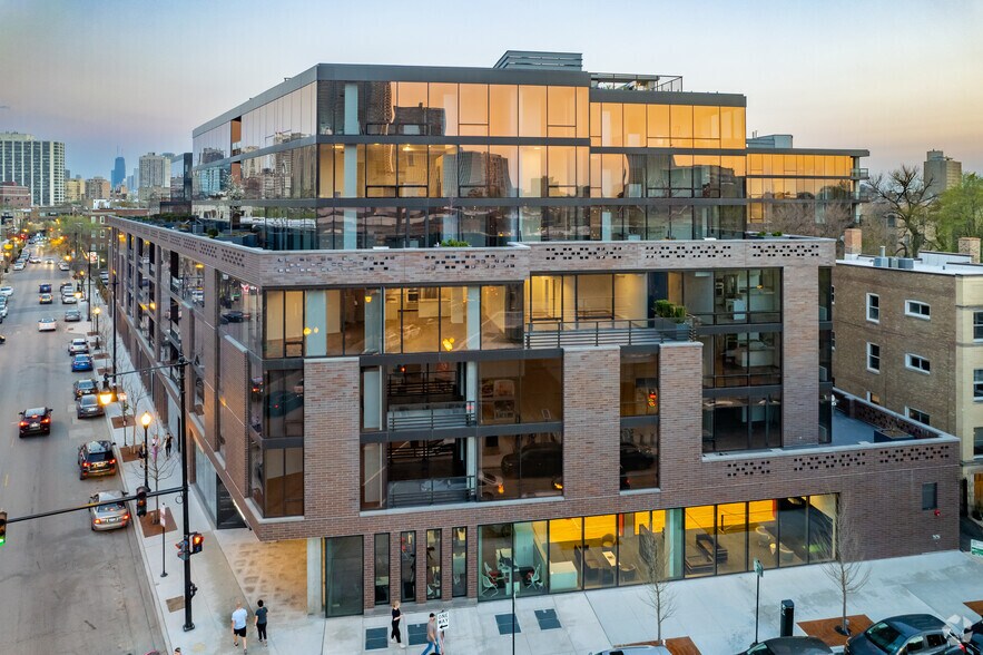 More Photos Of 3460 N Broadway St, Chicago Apartments For Lease