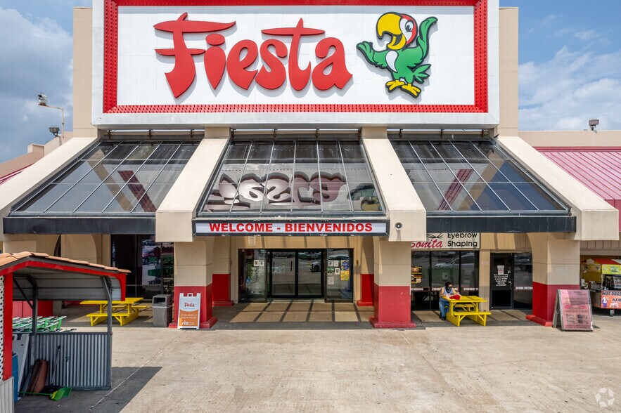 More Photos Of 1603-1617 Spencer Hwy, South Houston Unknown For Lease