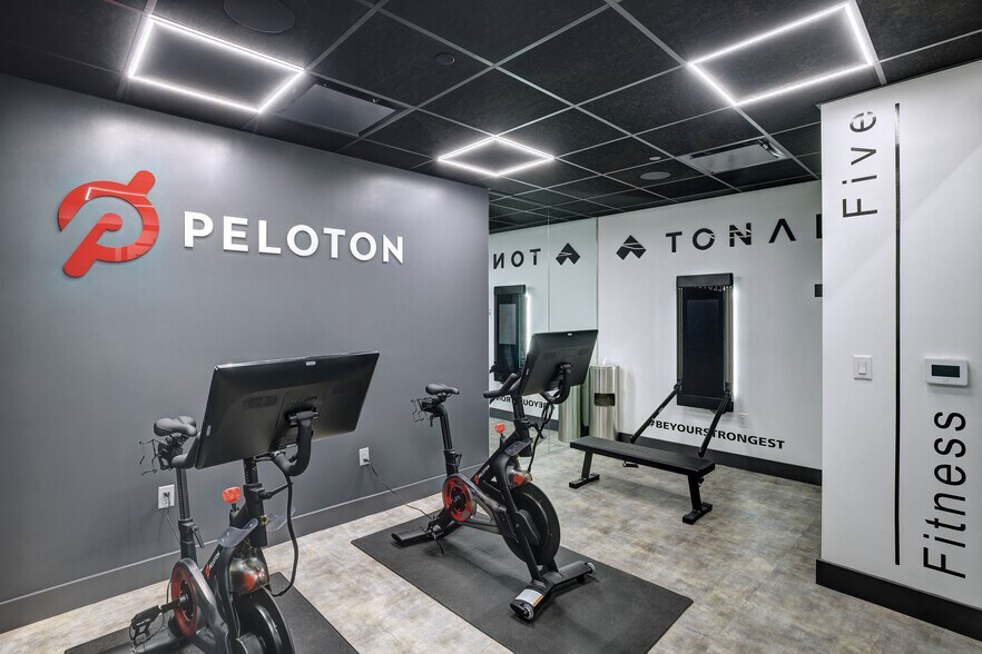 More Photos Of 5 Vaughn Dr, Princeton Office For Sale