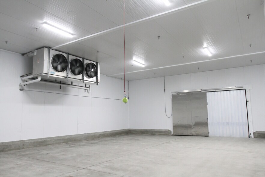 More Photos Of 1136-1150 S Vail Ave, Montebello Industrial For Sale