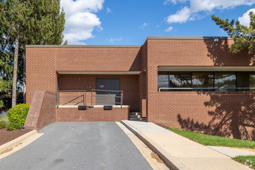 More Photos Of 7520 Standish Pl, Rockville Office For Lease