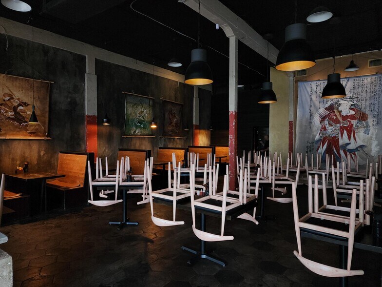 More Photos Of 911 Central Ave, Saint Petersburg Restaurant For Lease