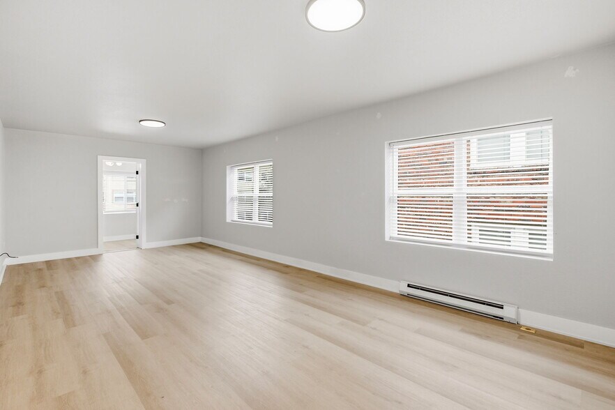 More Photos Of 4335 Mercier St, Kansas City Multifamily For Sale