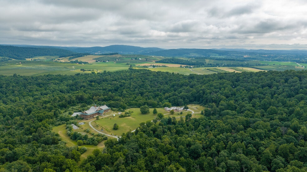 More Photos Of 1207 Flohrs Church Rd, Biglerville Hospitality For Sale