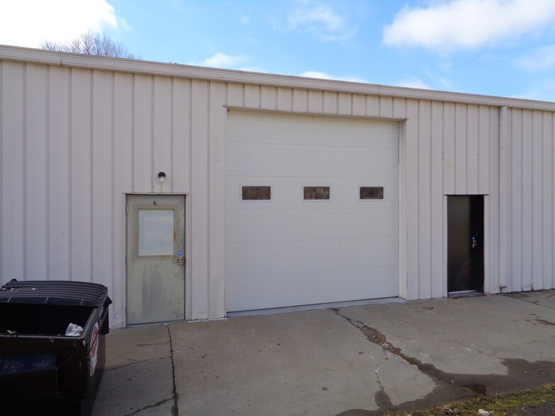 More Photos Of 101 W Shrader St, Liberty Manufacturing For Lease