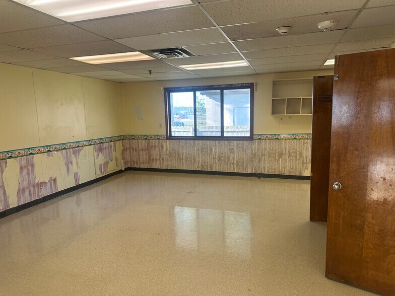 More Photos Of 7135 Sawmill Rd, Dublin Daycare Center For Sale