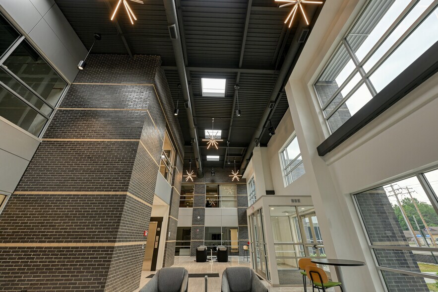 More Photos Of 1255 High St, Wadsworth Medical For Lease