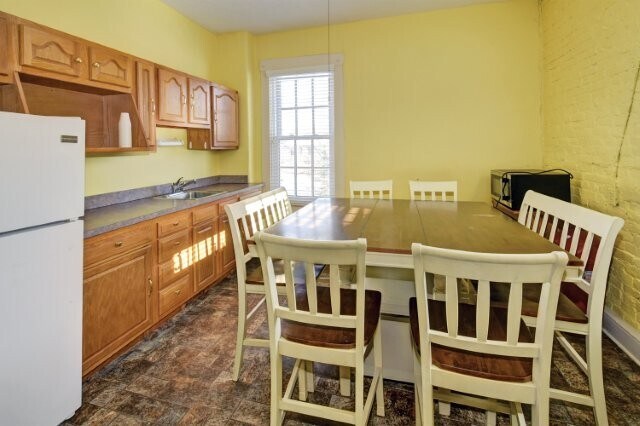 More Photos Of 1143 S 6th St, Louisville Office For Sale