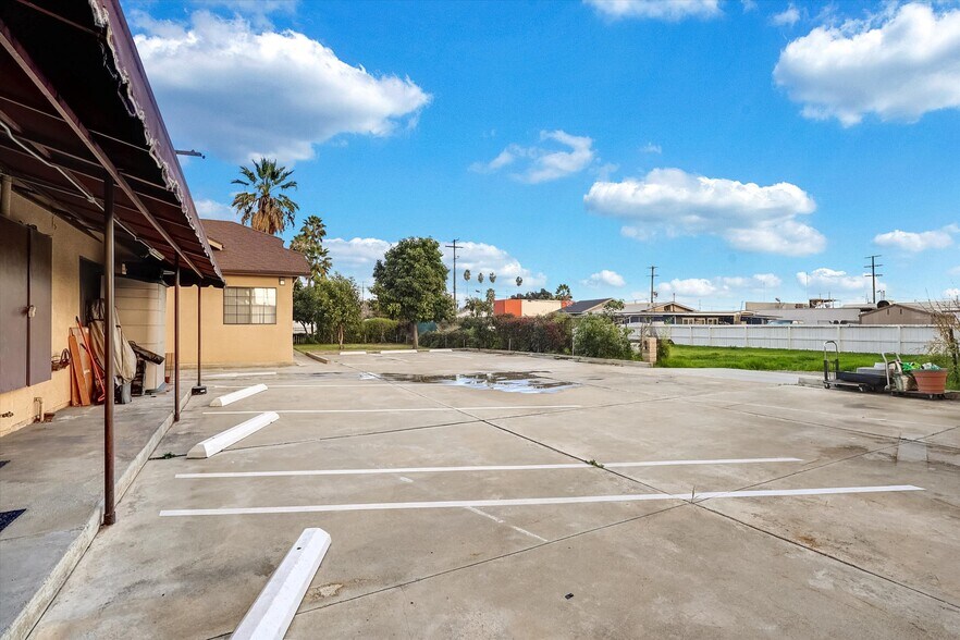 More Photos Of 120 S San Antonio Ave, Ontario Medical For Lease