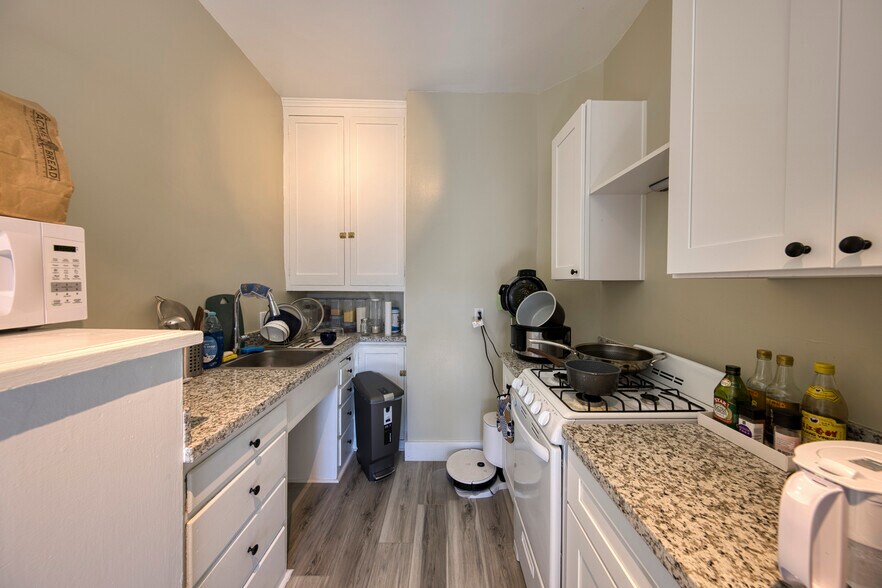 More Photos Of 2451 Le Conte Ave, Berkeley Apartments For Sale