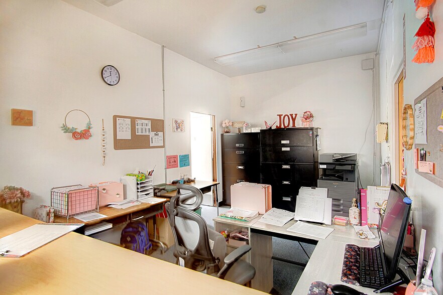 More Photos Of 2665 Clarendon Ave, Huntington Park Religious Facility For Lease